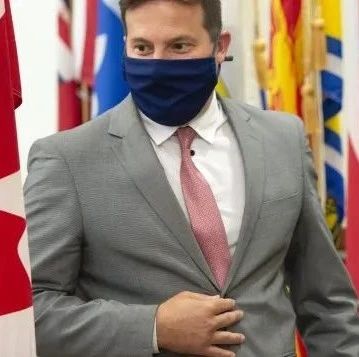 重磅！移民局承诺：这类人身份过期也能入境加拿大，不影响移民！