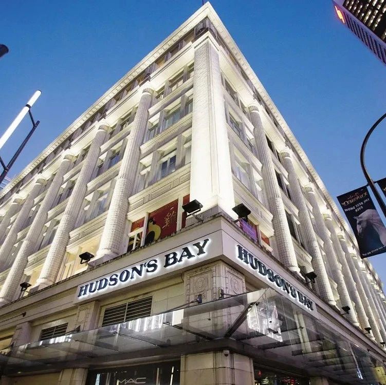 真扛不住了吗?Hudson’s Bay已向政府提交申请,要改成疫苗中心!